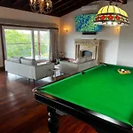 The Lodge - Brisbane
